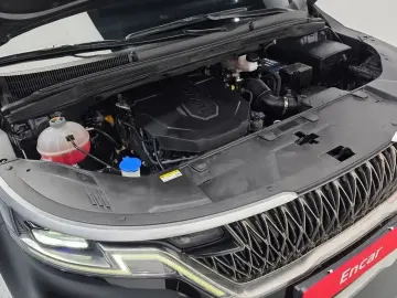 2022 Kia Carnival с пробегом 47 129 км