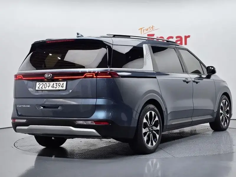 2021 Kia Carnival с пробегом 81 487 км