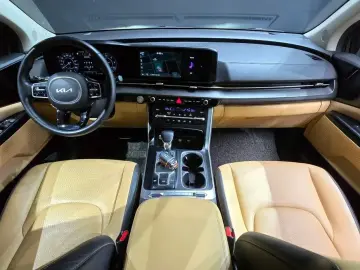 2022 Kia Carnival с пробегом 59 750 км