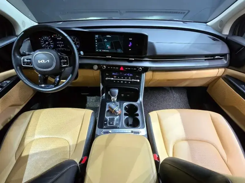 2022 Kia Carnival с пробегом 59 750 км