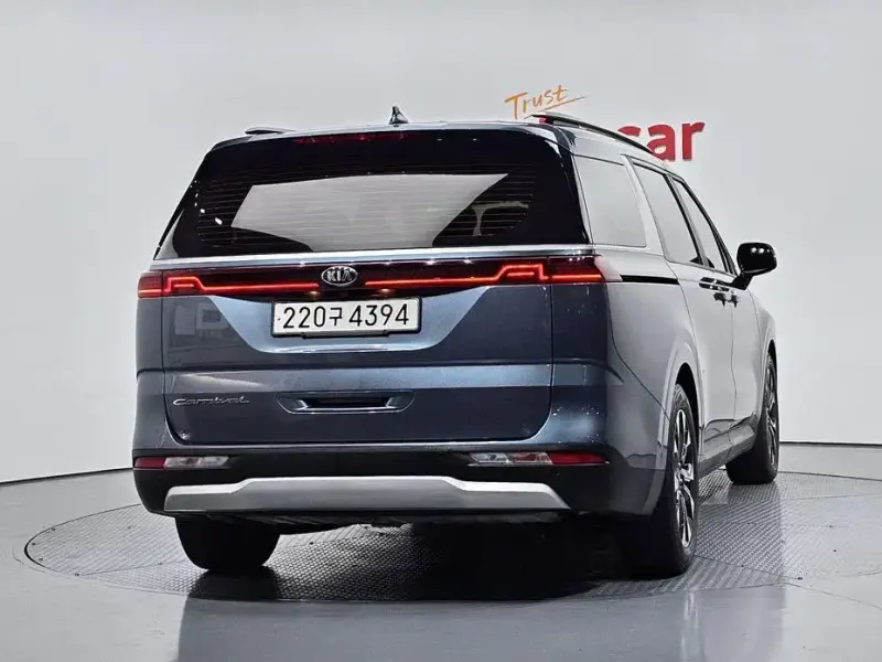 2021 Kia Carnival с пробегом 81 487 км