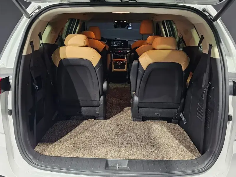 2022 Kia Carnival с пробегом 59 610 км