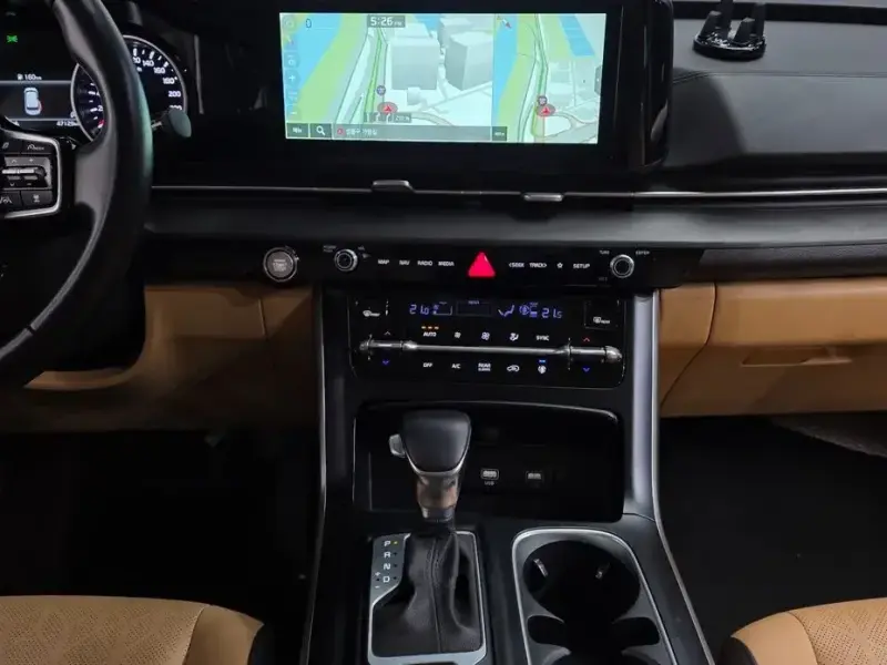 2022 Kia Carnival с пробегом 47 129 км