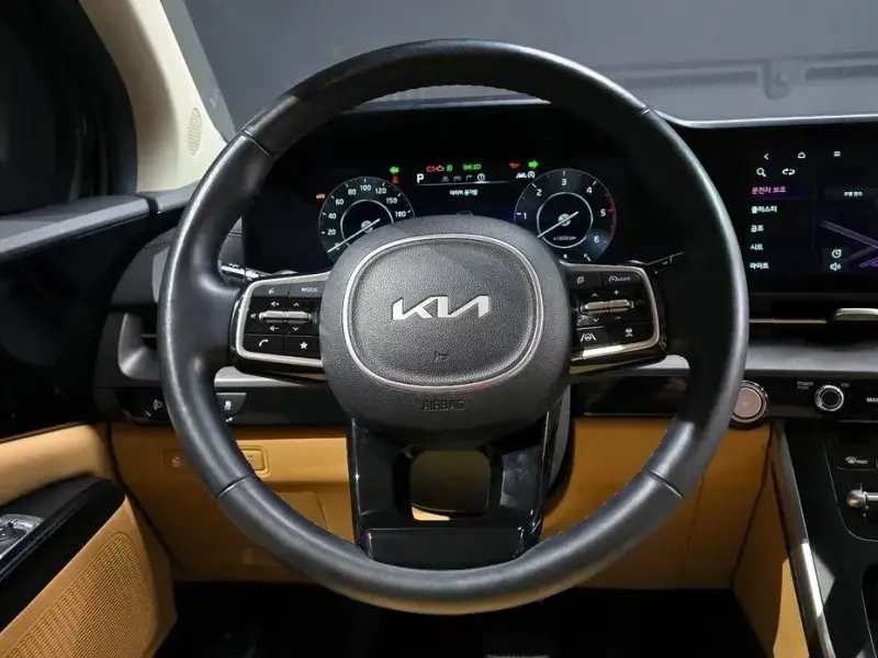 2022 Kia Carnival с пробегом 59 750 км