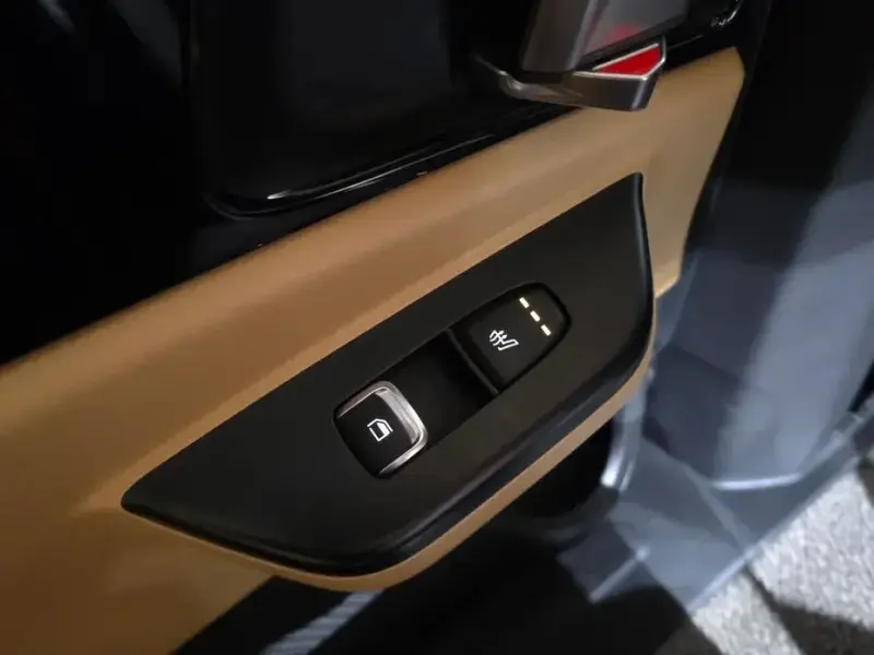 2022 Kia Carnival с пробегом 47 129 км