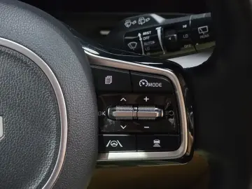 2022 Kia Carnival с пробегом 59 750 км