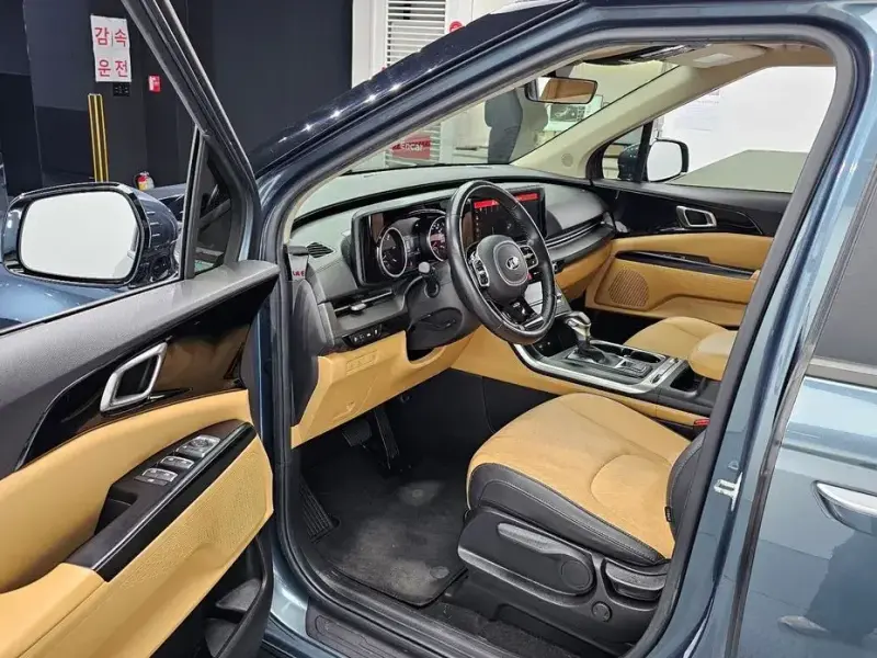 2021 Kia Carnival с пробегом 81 487 км