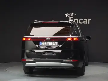 2021 Kia Carnival с пробегом 24 558 км
