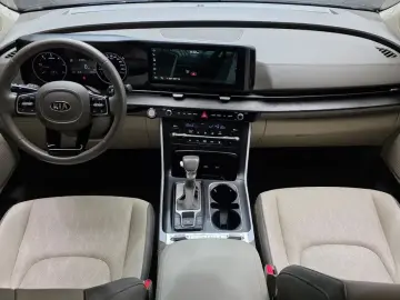 2021 Kia Carnival с пробегом 24 558 км