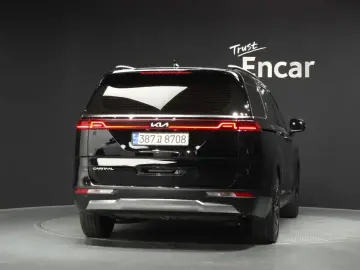 2023 Kia Carnival с пробегом 80 195 км