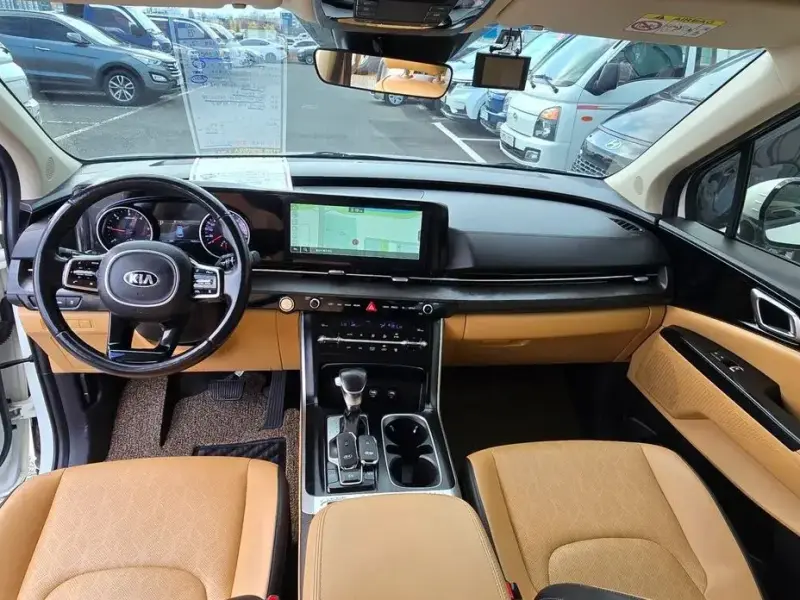 2021 Kia Carnival с пробегом 78 395 км