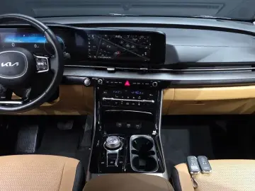 2023 Kia Carnival с пробегом 80 195 км