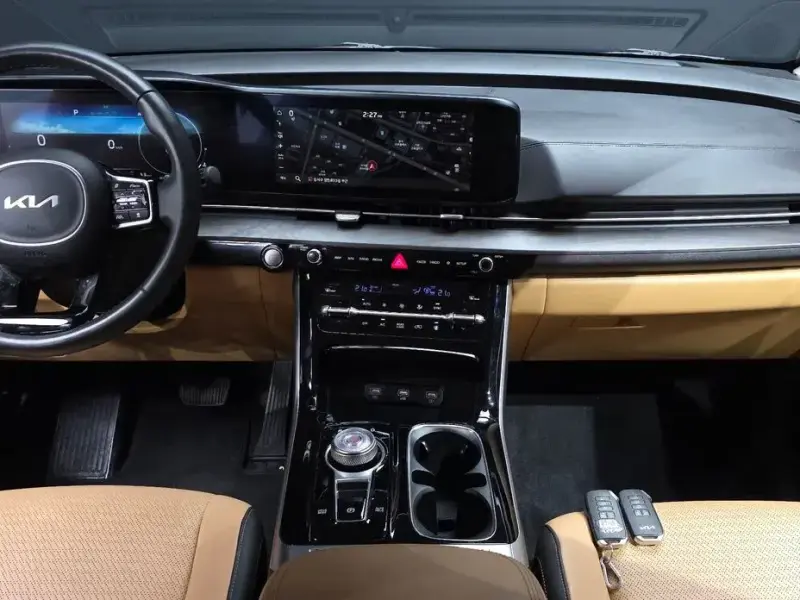 2023 Kia Carnival с пробегом 80 195 км