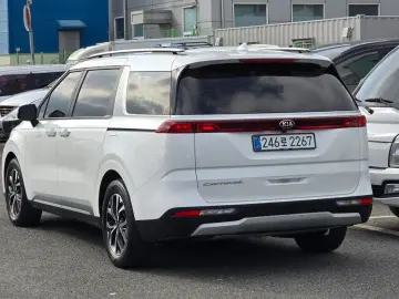 2021 Kia Carnival с пробегом 78 395 км