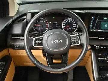 2022 Kia Carnival с пробегом 79 297 км