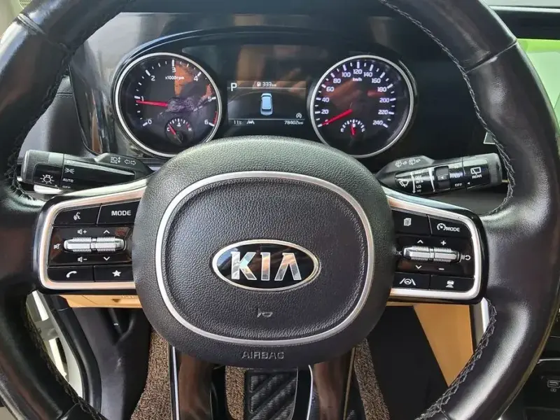 2021 Kia Carnival с пробегом 78 395 км