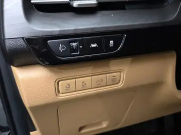 2023 Kia Carnival с пробегом 80 195 км