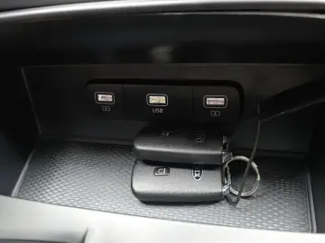 2021 Kia Carnival с пробегом 24 558 км