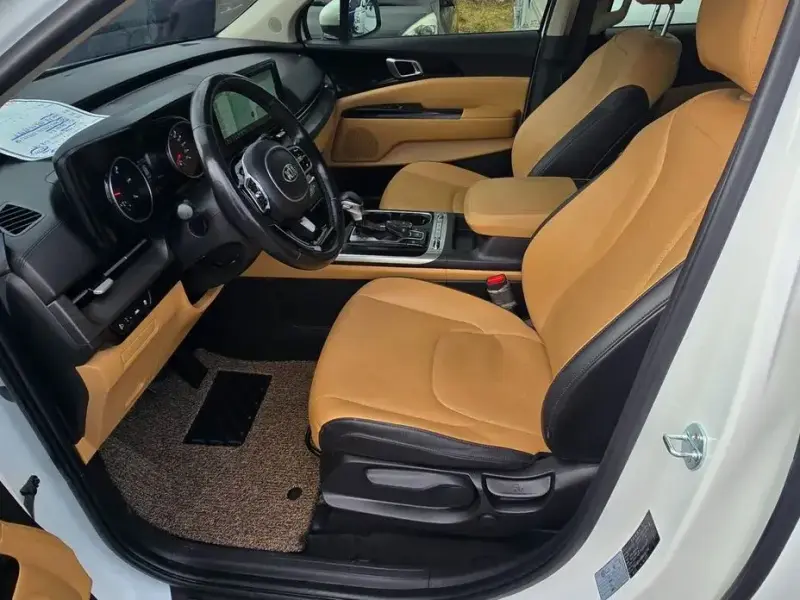 2021 Kia Carnival с пробегом 78 395 км