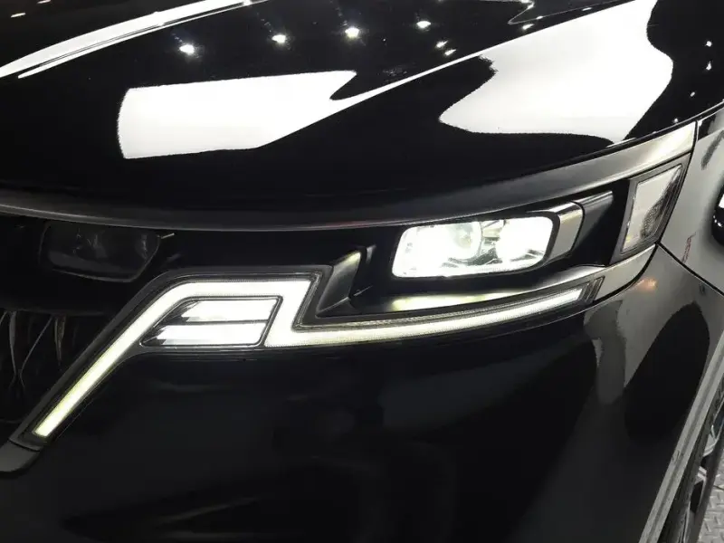 2023 Kia Carnival с пробегом 80 195 км