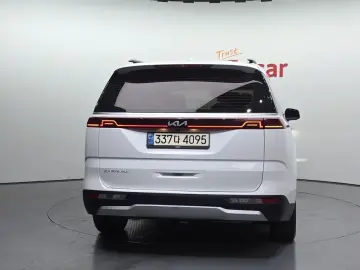2022 Kia Carnival с пробегом 76 236 км