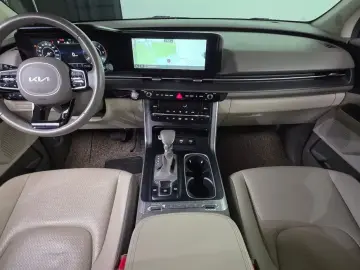 2022 Kia Carnival с пробегом 76 236 км