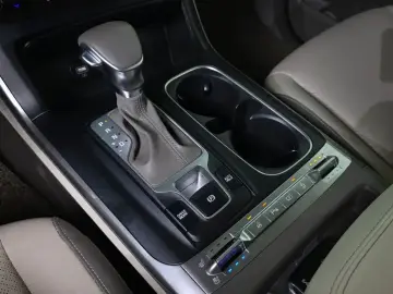 2022 Kia Carnival с пробегом 76 236 км