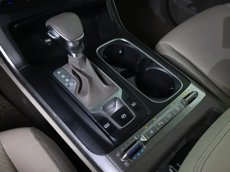 2022 Kia Carnival с пробегом 76 236 км