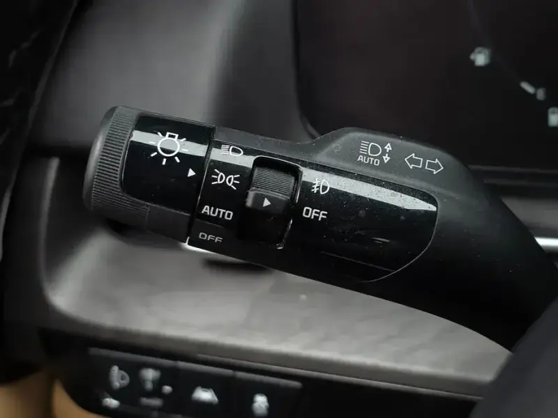 2023 Kia Carnival с пробегом 80 195 км