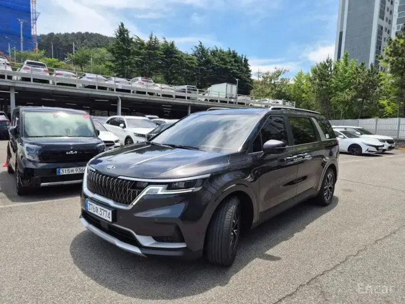 2021 Kia Carnival с пробегом 57 527 км
