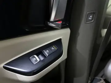 2022 Kia Carnival с пробегом 76 236 км