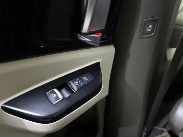 2022 Kia Carnival с пробегом 76 236 км