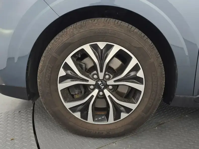 2021 Kia Carnival с пробегом 79 904 км
