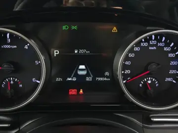 2021 Kia Carnival с пробегом 79 904 км