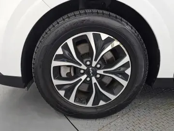 2022 Kia Carnival с пробегом 63 572 км