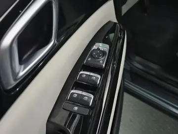2021 Kia Carnival с пробегом 79 904 км