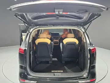 2021 Kia Carnival с пробегом 102 746 км