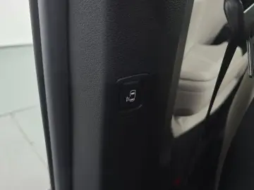 2021 Kia Carnival с пробегом 79 904 км