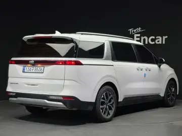 2021 Kia Carnival с пробегом 121 101 км