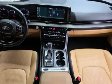 2021 Kia Carnival с пробегом 121 101 км