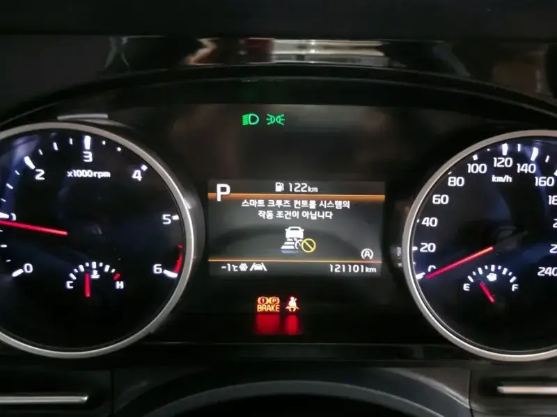 2021 Kia Carnival с пробегом 121 101 км