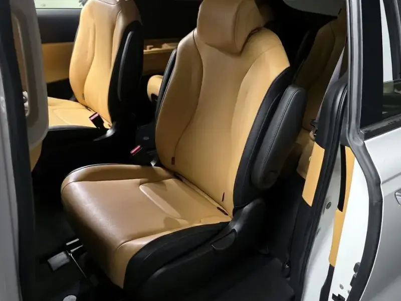 2021 Kia Carnival с пробегом 121 101 км