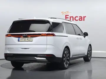 2022 Kia Carnival с пробегом 87 503 км