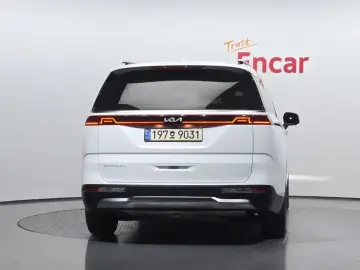 2022 Kia Carnival с пробегом 87 503 км