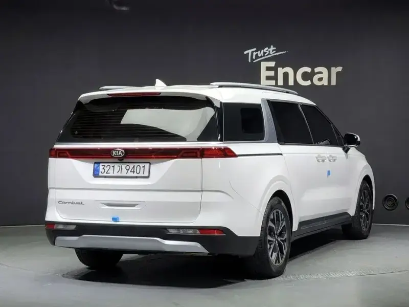 2021 Kia Carnival с пробегом 90 818 км