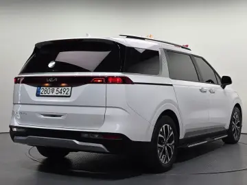 2021 Kia Carnival с пробегом 135 628 км