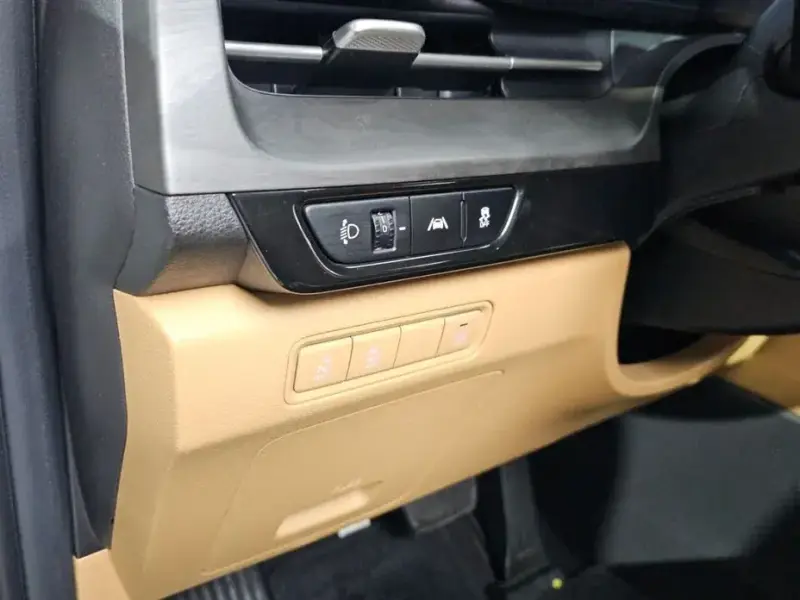 2022 Kia Carnival с пробегом 17 449 км