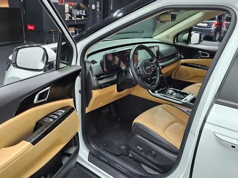 2022 Kia Carnival с пробегом 87 503 км