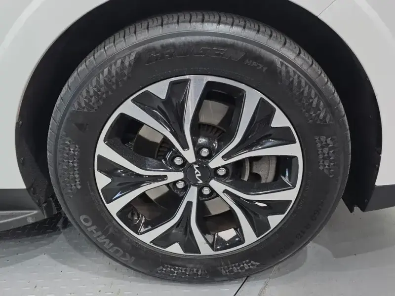 2021 Kia Carnival с пробегом 135 628 км