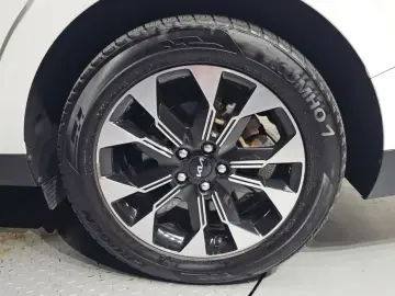2022 Kia Carnival с пробегом 17 449 км
